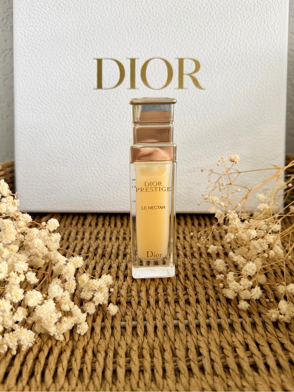 Dior Prestige Le Nectar Serum - Gold & Cream Tones